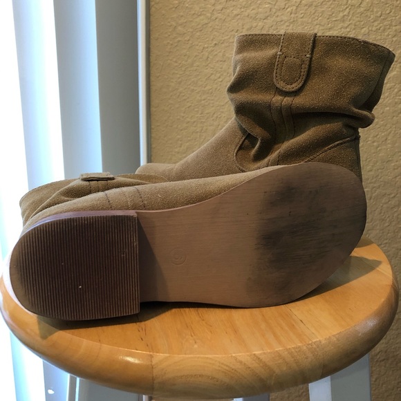 Booties - Picture 4 of 6